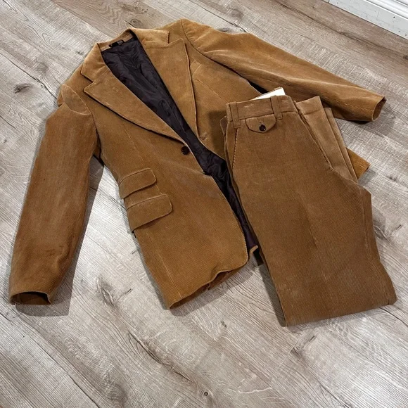 VINTAGE CORNER: Brown Corduroy Blazer and Pants Set - Picture 2 of 11